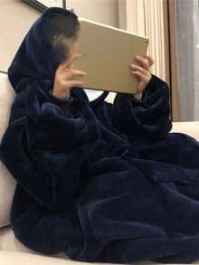 超大号连帽可穿戴毯，宽松连帽毯，加厚法兰绒带袖电视毯，保暖抓绒超大号宽松套头睡衣，男女皆宜，大口袋设计，是馈赠佳品和居家舒适之选。 - 彩色 - 查看 10