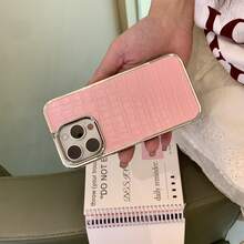 【新たに登場したもの】【高品質】大穴アクリル接着剤 クロコダイルスキン風スマホケース 耐衝撃 汗防止 指紋防止 耐摩耗compatible with  iPhone 16 Pro Max/16/16 Pro/16 Plus/15/15 Pro Max/15 Pro/14 Pro Max/14 Pro/13/13 Pro Max/1 対応 - ピンク - チェックする 13