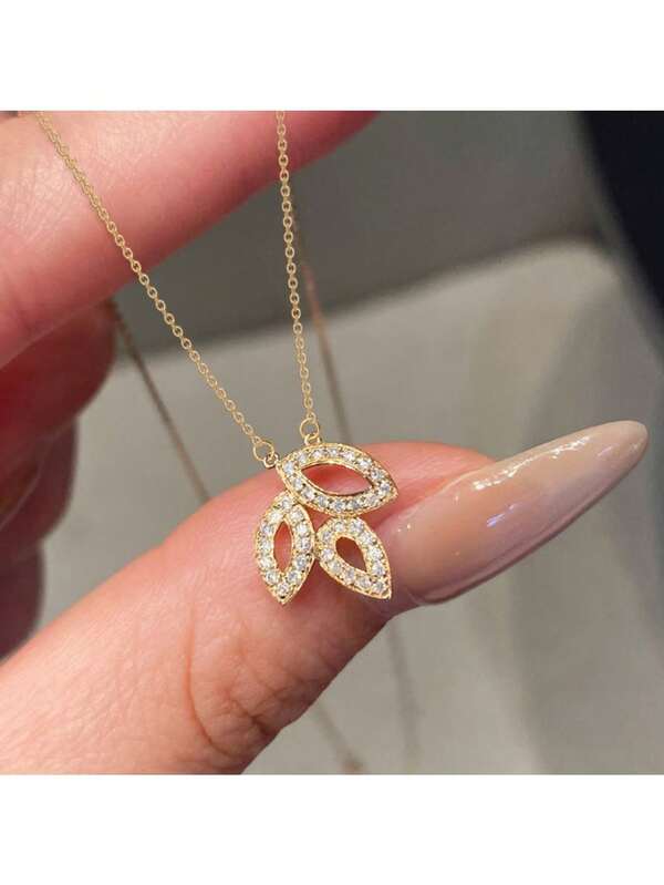 1pc Dainty Hollowed Leaf Necklace Elegant Design Daily Wear Stylish Jewelry Christmas Gift(No Box)