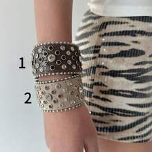 Hip-Hop Edgy Wide Bracelet - Punk Rhinestone Heavy-Duty Leather Cuff, Retro Western Wasteland Style, Spicy Girl Niche Fashion Jewelry - 1 - Xem 5