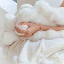 1pc Luxury Faux Mink Fur Plush Blanket, Thick Double-Layer Soft Fluffy Throw Blanket With Cloud-Like Feeling, Suitable For Home, Living Room, Bedroom, Sofa, Also A Great Gift To Upgrade Home Living Quality