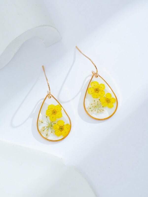 زوج من أقراط الزهور المجففة من نوع نسيان الحب بشكل قطرة الماء، مناسبة للارتداء اليومي للنساء