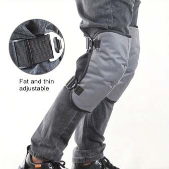 一双带保暖内衬的护膝，适合骑摩托车、园艺、家务清洁等多种场合，提供舒适的缓冲。