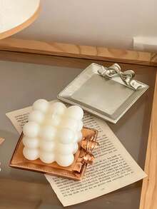 Bandejas de joyería con lazo elegante (Dorado) - Organiza tus perlas, anillos y talla grande con estilo. Perfecto para exhibir en el tocador, regalo para fashionistas. Almacenamiento de joyas, decoración del hogar elegante para uso diario y ocasiones especiales. ¡Eleva tu juego de joyas ahora!