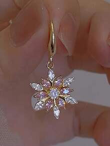 1 par de pendientes minimalistas y creativos con diseño de copo de nieve, regalo de Navidad elegante, joyería de aleación minimalista, hipoalergénica, ligera, duradera, fácil de usar, adecuada para uso diario, fiestas o como regalo - Multicolor - Ver 3