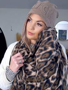 1 pièce Écharpe en laine épaisse marron foncé à motif léopard et rayures, style automne/hiver mode. Écharpe chaude en acrylique comme le cachemire, châle bohème casual coupe-vent pour couple, écharpe-couverture confortable, convient pour un port quotidien