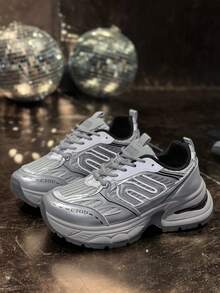 [Local Delivery][Quick Arrival]Silver Shoes Women's Sneakers Thick Sole Women's Shoes Casual And Fashionable Shoes Women's Sports Shoes Can Be Matched With Jeans  Shoes For Women Breathable And Comfortable Box Packaging - 銀色 - 查看 7