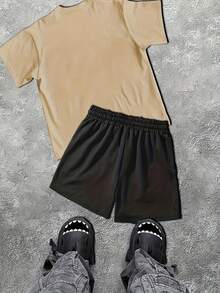 2pcs Men's Two-Piece Short Sleeved Shorts Set, Summer Men's Set T-Shirt+Shorts, Soft And Comfortable Top And Pants, Machine Washable, Dry Cleanable, High-Quality - Punk Style And  - Printed Pattern Pullover And Pants, Y2K Style, Suitable For Men's Daily, Street, Outdoor Outings And Wear - Apricot+Black(杏色+黑色) - 查看 2