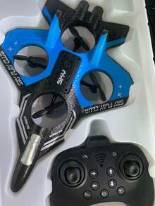 CASRRA 将于2025年推出的S83遥控战斗机提供两种操控方式：手柄操控和重力感应遥控。它配备一键起降系统、360°翻滚功能和悬停飞行功能。此外，它是一款采用EPP泡沫材料制成的战斗机/发光滑翔直升机，也是一款男女皆宜的玩具无人机。