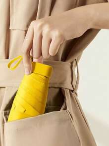 Flat 6-Fold UV Protection Umbrella, Black Vinyl Sun Shield - Lightweight Capsule Umbrella With Card Pocket For Rain & Sun - Multicolor - View 3