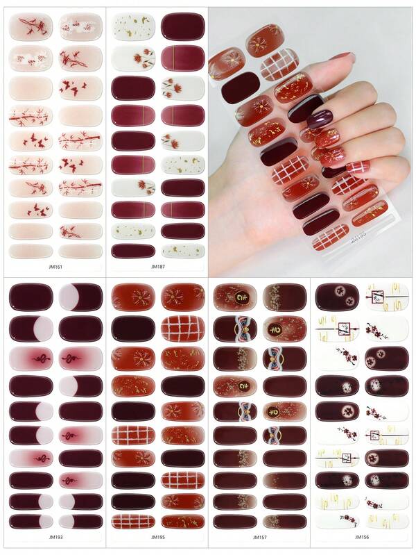 متوفر 20 مقاس، ومقاسات أكثر مناسبة لأظافرك. شريط أظافر جل شبه مشرب باللونين الأحمر والأسود بنمط متناسق، بطراز الخريف والشتاء، مناسب لأي ضوء أشعة فوق بنفسجية/LED، جودة صالون، متين، سهل التطبيق والإزالة. البنات يزينن أظافرهن في الحياة اليومية أو أثناء السفر