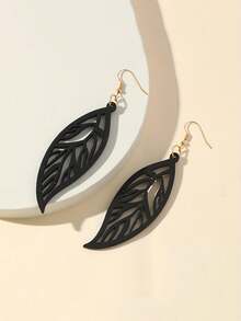 1 Pair Hollowed-Out Leaf Design Simple Wooden Earrings For Women, Casual - Black - View 5