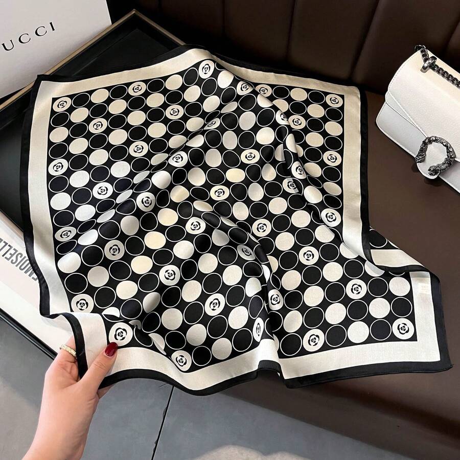 Women Scarves - Main Image - View 1