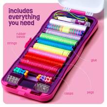 新款热门女孩友谊手链制作套装 - 女孩手工 - 手链制作器 - 适合8-12岁儿童的礼物 - 生日礼物创意套装玩具，适合8、9、10、11、12岁儿童。高品质，易于锻炼，促进健康成长，DIY工具，制作自己的手链，玩耍，培养想象力，促进社交发展。套装包含手链制作工具和各种配件。 - 彩色 - 查看 10