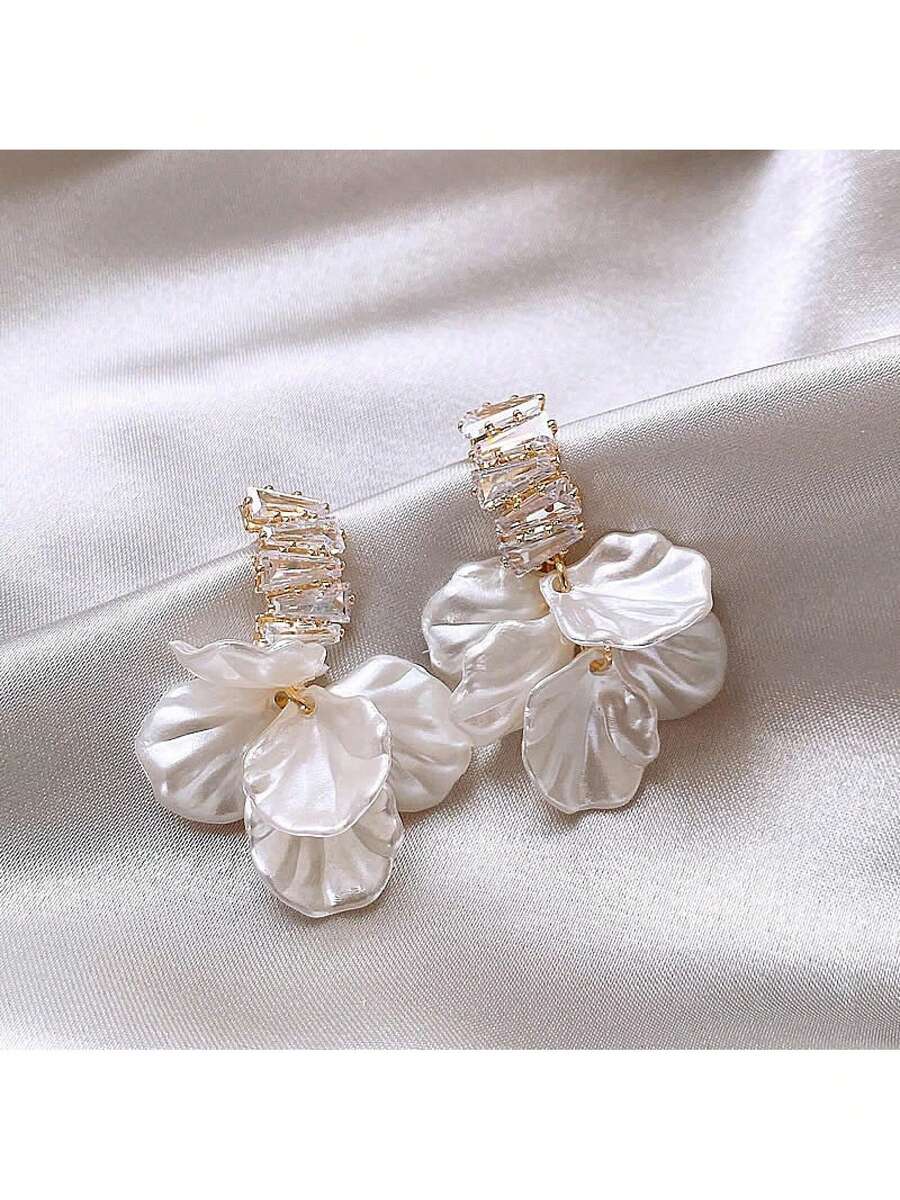 S925 Silver Needle Flower Women 2023 New Hot Style Earrings Niche Design French Stud Earrings Elegant High-End Earrings - Main Picture - View 1