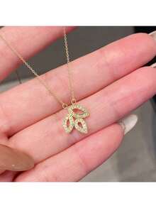 1pc Dainty Hollowed Leaf Necklace Elegant Design Daily Wear Stylish Jewelry Christmas Gift(No Box)