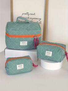 Green Plaid Quilted Large Capacity Cosmetic Bag, Portable Storage Bag, Handbag, Travel Essential Storage Bag, Ladies' Travel Toiletry Bag, Vanity Accessories, Small Makeup Bag, Makeup Pouch, Makeup Bag, Travel Essential, Cruise Essential, Dorm Essential, Birthday Gift, Bridesmaid Gift, Mother's Day Gift, New Year Gift, Women's Gift, Christmas Gift, Creative Women's Gift