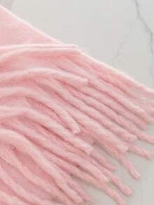 1pc Solid Color Scarf, Warm Neck Accessory, Thick Knitted Fringed Shawl, Wearable For Winter - 淺粉色 - 查看 2