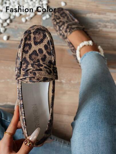 女士镂空装饰平底乐福鞋，圆头防滑休闲豹纹一脚蹬鞋，轻便舒适