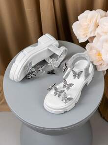 1 Pair Children's Fashion Rhinestone Butterfly Thick-Sole Sandals - Silver White, With Elastic Ankle Strap, Cute, Comfortable And Elegant. They Are Great For Daily Wear, School Life, Park Play And Summer Outings, And Can Be Easily Paired With Various Outfits. - Silver - View 4