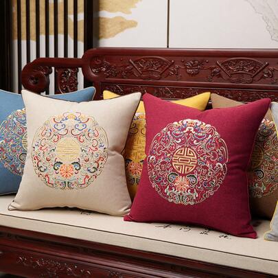 Decorative & Throw Pillows