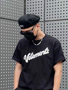 1. 秋冬季男士新款贝雷帽，大头围设计，帅气鸭舌反戴式帽带，适合嘻哈、街头、优雅等多种风格。