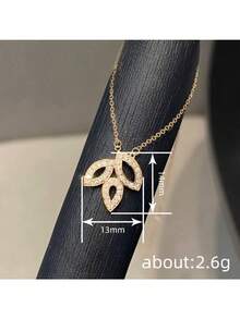 1pc Dainty Hollowed Leaf Necklace Elegant Design Daily Wear Stylish Jewelry Christmas Gift(No Box)