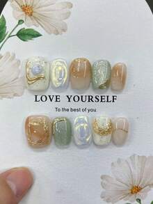 短款芭蕾舞风格美甲，浅色底色，带光晕图案和珍珠光泽，金色猫眼装饰设计，女士手工按压式假指甲 - 彩色 - 查看 1