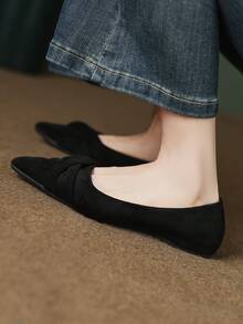 Women's Low Vamp Flats, Fashion Outdoor Platform Shoes, Spring/Autumn New French Versatile Elegant Lady Shoes, Comfortable Soft Bottom Pointed Toe Slip-On Flat Shoes, Knot Decor Black Loafers - Black - View 5