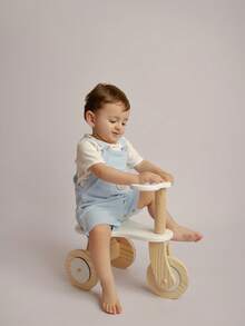 Delicate Knit Bodysuit With Bear Pocket - Baby Blue - View 2