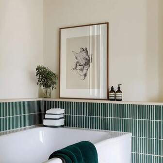 1pc/Set Retro Frog On Toilet Poster Print, Quirky Bathroom Wall Art, Frog Poster Decor, Minimalism Playful Frog Art, Home Decor Living Room, Wall Decor, No Frame