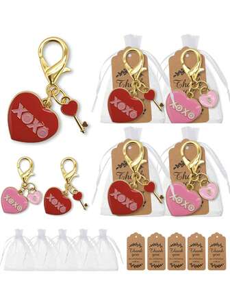 3-delars hjärtformade nyckelringar i present - XOXO bokstav och hjärtdesign, med kraftpappersetikett och organzapåse, exklusiv alla hjärtans dag-present, lämplig för bröllop, födelsedag, alla hjärtans dag, brudfest