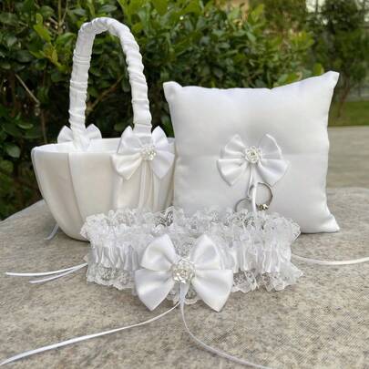 三件套婚礼配饰：白色缎面蕾丝蝴蝶结花篮+戒指枕+吊袜带，优雅装饰新娘和花童婚礼仪式