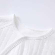 女嬰素色前打結插肩袖條紋針織連身褲 - 白色 - 查看 5