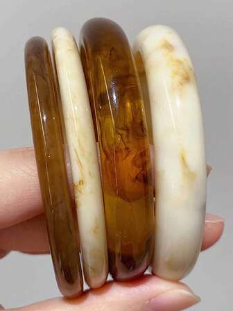 4件套复古树脂多色亚克力手镯，女士时尚百搭日常佩戴（请注意，图案为随机制作，因此颜色和光泽可能略有不同。我厂将在今后的生产中特别注意这一点。）