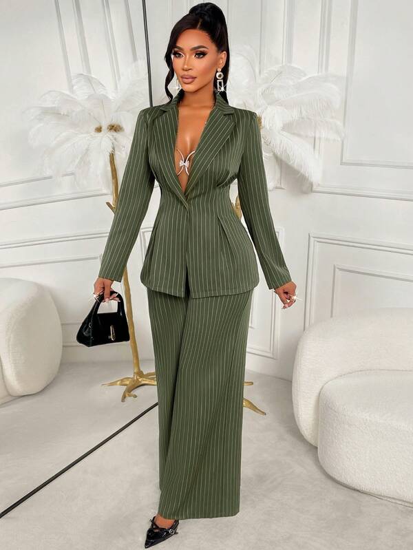 Amarilo Women's Autumn And Winter Commuting, Daily Casual & Dating Lapel Waist Padded Shoulder Striped Suit Jacket And Waist Pocket Trousers Two Pieces Suit