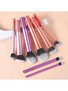 Kit Of 8 Professional Makeup Brushes For Creating Flawless Foundation. - Multicolor - View 3