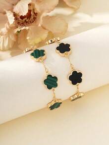 2pcs/Set Fashion Classic Style White/Brown Clover Bracelets Valentines - Multicolor - View 5