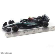Burago Red Bull 2件/套 1/43比例限量版合金压铸一级方程式赛车模型套件，F1车队收藏，二级方程式赛车模型，带框套装，收藏级赛车模型，RB19、RB20、W14、W15、SF23、SF24、MCL60赛车模型，男士礼物 - W15 - 查看 11