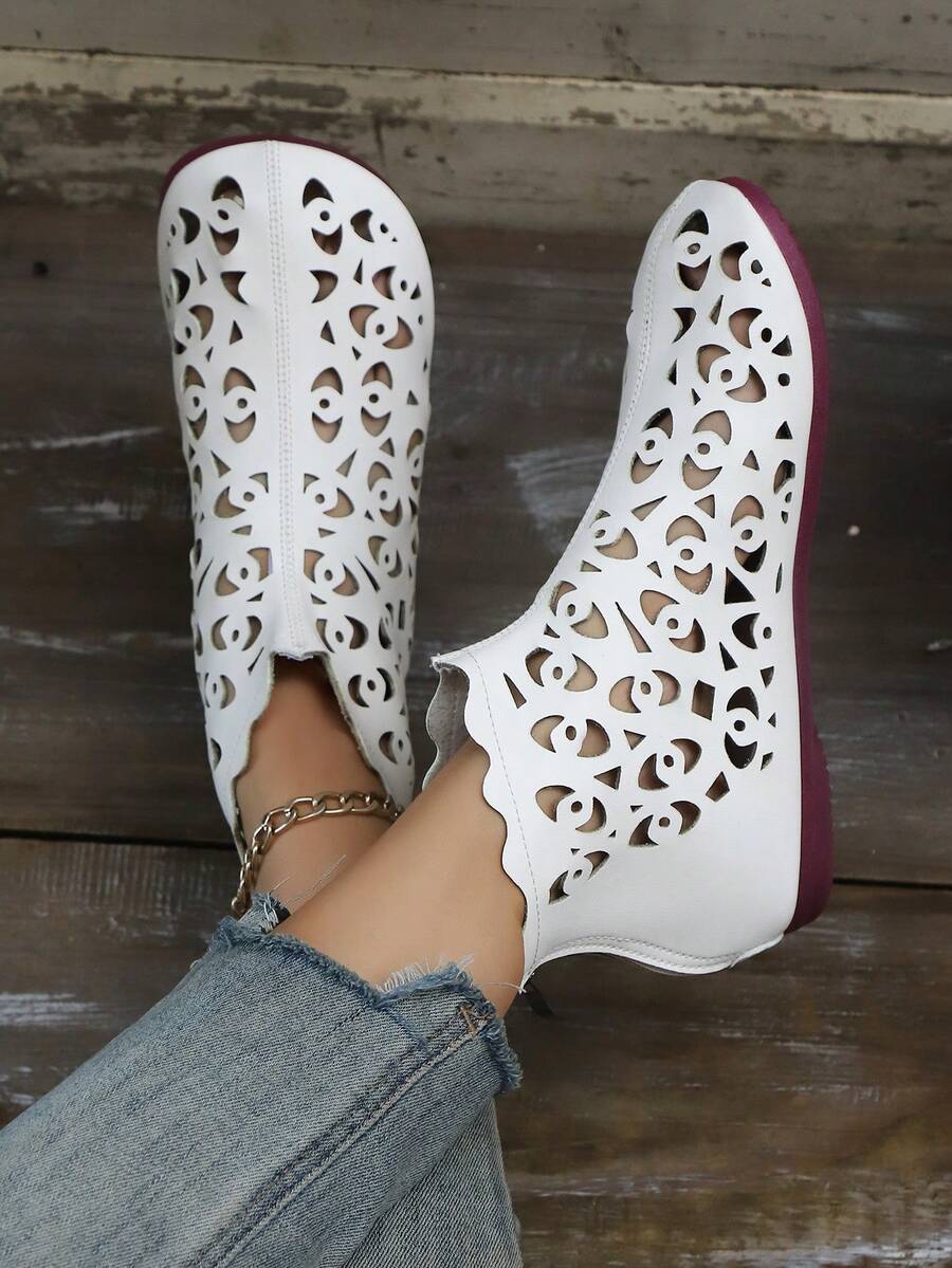 New Minimalist Soft Toe Cap Black Mary Jane Shoes, Round Toe Retro Style, Sweet & Comfortable Strap Flats, Suitable For Mothers - Beige - View 1