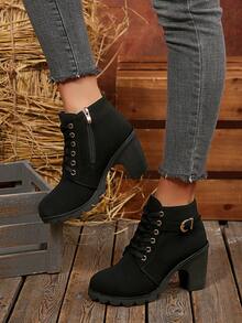 Botas de cano curto femininas para o outono/inverno, com cadarço, fivela de metal e salto grosso, estilo britânico moderno, versáteis, antiderrapantes e quentinhas. - Preto - Ver 4