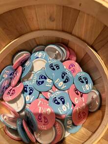 30 piezas Botones para revelar el género del bebé, equipo azul o rosa, pines para fiesta de baby shower, suministros y decoraciones para la familia - Multicolor - Ver 2