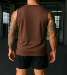 Camiseta Cavada Masculina Machão Básica Treino Academia Top - Marrom - Visão 3