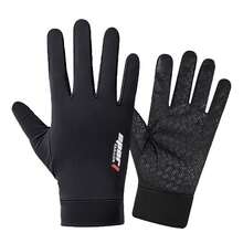 1只冬季新款迷彩加厚保暖防水触屏防滑户外运动抓绒手套，男女通用，适合徒步、训练、滑雪、骑摩托车、骑自行车等活动。