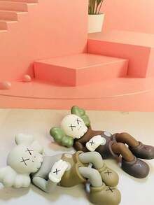1 CÁI KAWS Nằm Hành Động Hình Mô Hình Mát Mẻ Anime Phụ Kiện Mát Mẻ Đồ Chơi Trang Trí Hình Xe Thích Hợp Cho Trang Trí Phòng Khách Quà Tặng Cho Bạn Bè Quà Tặng Tinh Tế Anime Hoạt Hình Hành Động Hình Bộ Sưu Tập Tượng Mô Hình Búp Bê Đồ Trang Trí - màu nâu - Xem 4