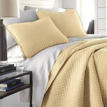 Full/Queen Quilt Bedding Set, Microfiber Quilts Queen Size, Coverlet, Stain & Pet Hair Resistant Bedding, Full Size Bedspread With 2 Pillow Shams, Bone, 2025 - 15 - 柔和的金色 - 查看 1