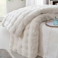 1pc Luxury Faux Mink Fur Plush Blanket, Thick Double-Layer Soft Fluffy Throw Blanket With Cloud-Like Feeling, Suitable For Home, Living Room, Bedroom, Sofa, Also A Great Gift To Upgrade Home Living Quality