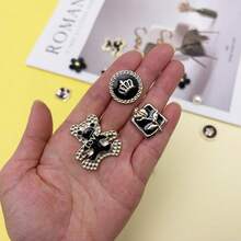 18Pcs Flower Shoe Chain Charms For Women, Bling Shoe Charms For Girls Clog Sandals, Girly Shoe Chains, DIY Shoe Decoration Accessories For Party Favor - màu đen - Xem 5