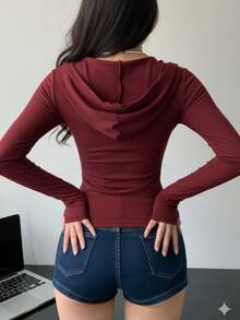 Long-Sleeved Gym T-Shirt With Hood, Front Zipper, And Sweatshirt In Supplex Fabric. - Màu Đỏ Sâu - Xem 4