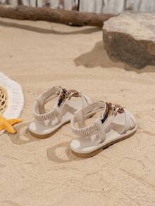 This Children's Patterned Sandals Are Versatile, Suitable For Summer, Beach And All-Day Wear, Comfortable And Breathable, Suitable For Summer Living, Casual Wear And Outdoor Play, Bohemian Style Sandals. - Beige - View 2